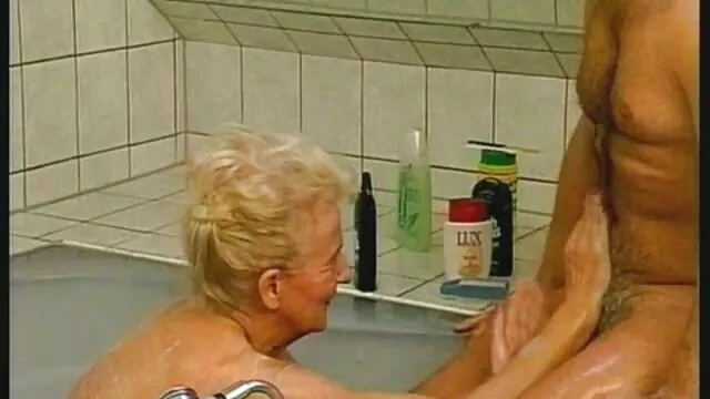 Carmen anya lánya basznak Espanca.