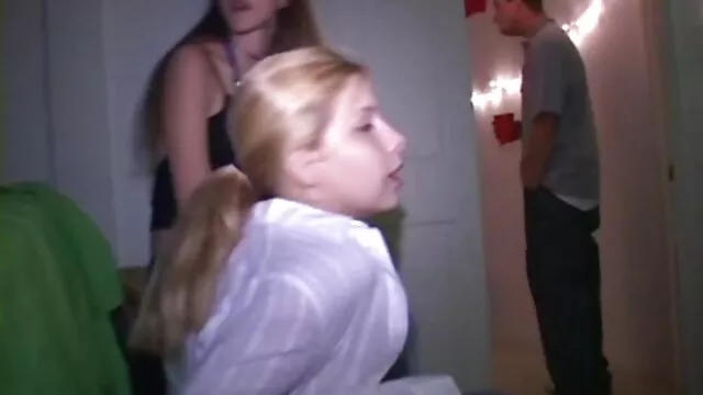 Bondage anyutdugom a kanos lány