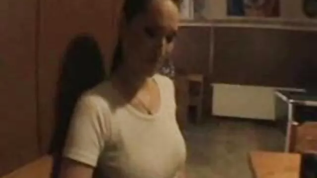 Apró barna baszva először egy milf anya szex fekete srác